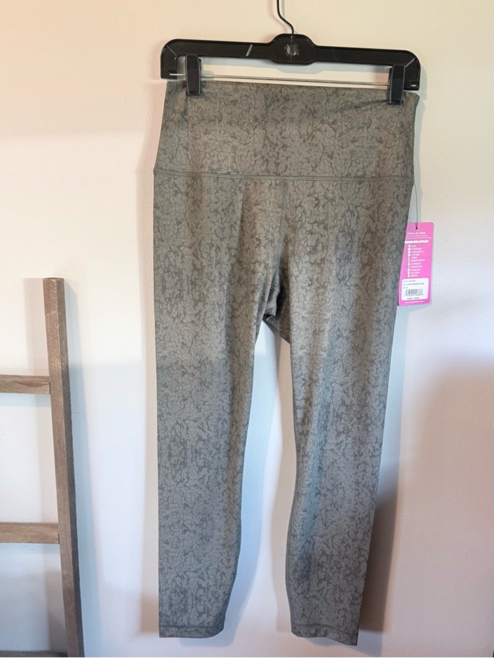 Yogalicious Water Droplet Sage Leggings